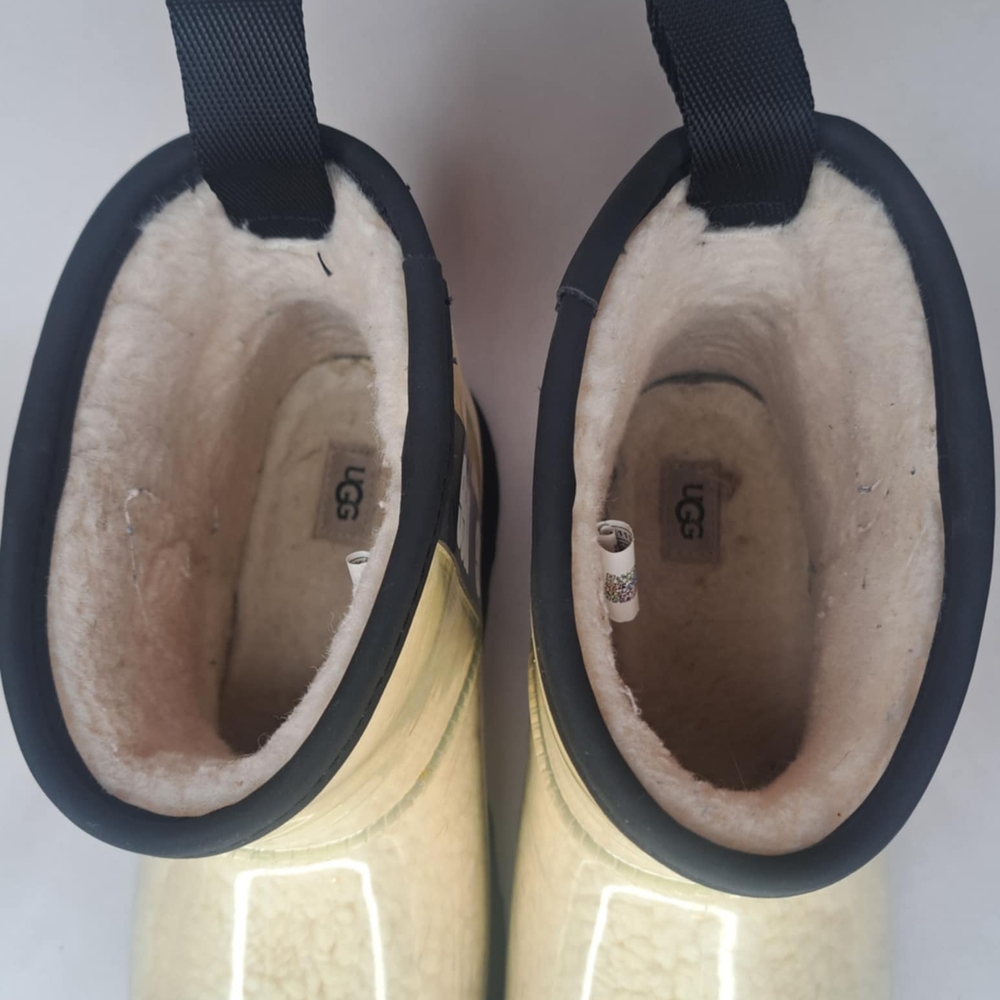 UGG Kids Classic Mini Boots - Cream - Picture 5 of 9